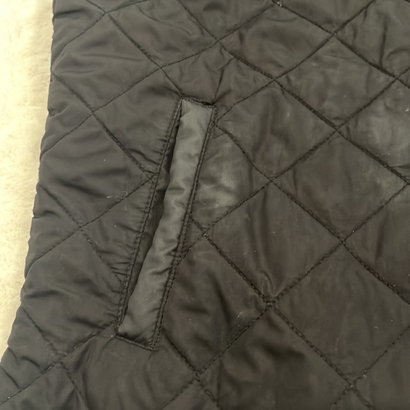 Vest - Picture 2 of 3